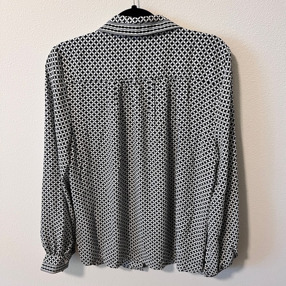 Max Studio XL Black and White Button Front Blouse - Picture 4 of 10